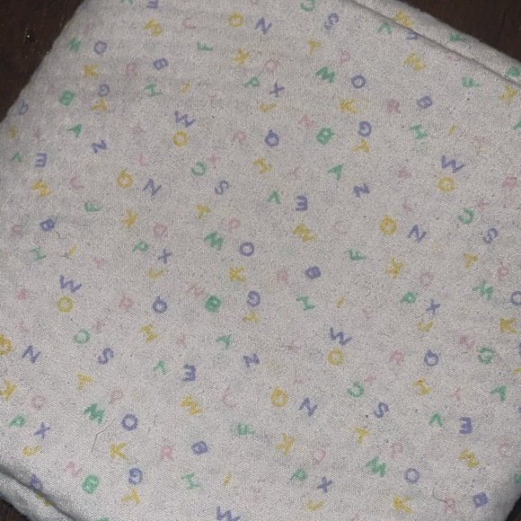 Toddler cot sheets - Picture 3 of 3